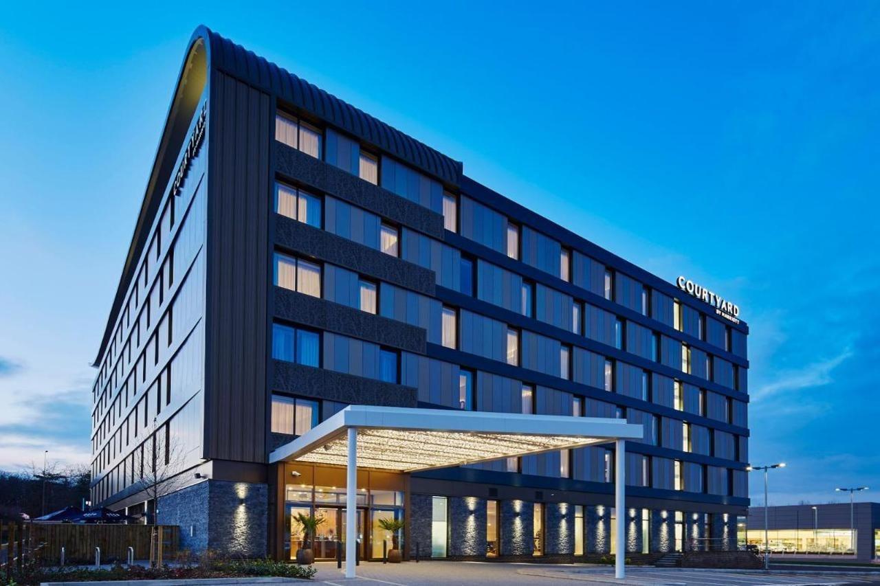 Courtyard By Marriott Oxford South Hotel Abingdon-on-Thames Exterior foto